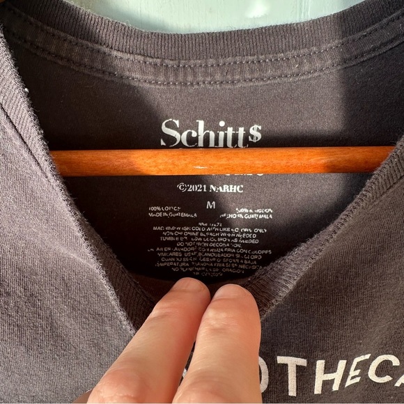 Schitt’s Creek Rose Apothecary Vintage Inspired T-Shirt - Picture 3 of 4